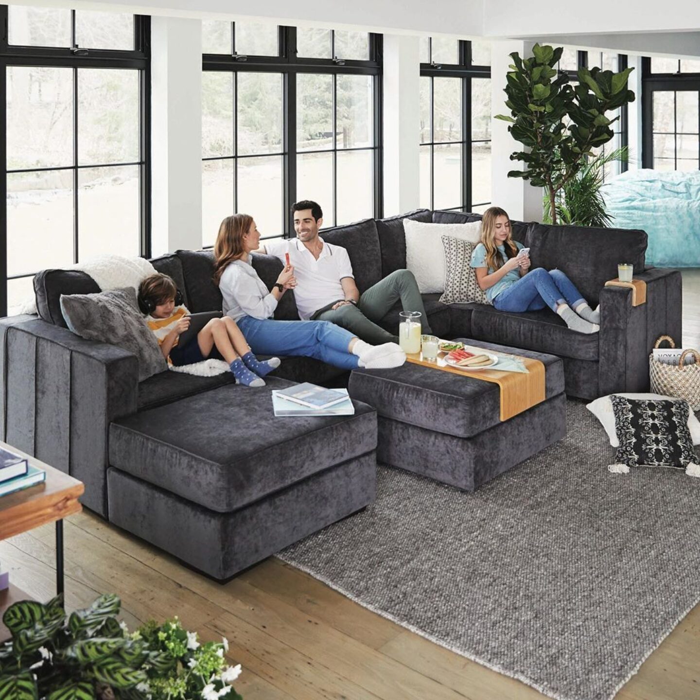 LoveSac - NOW OPEN!